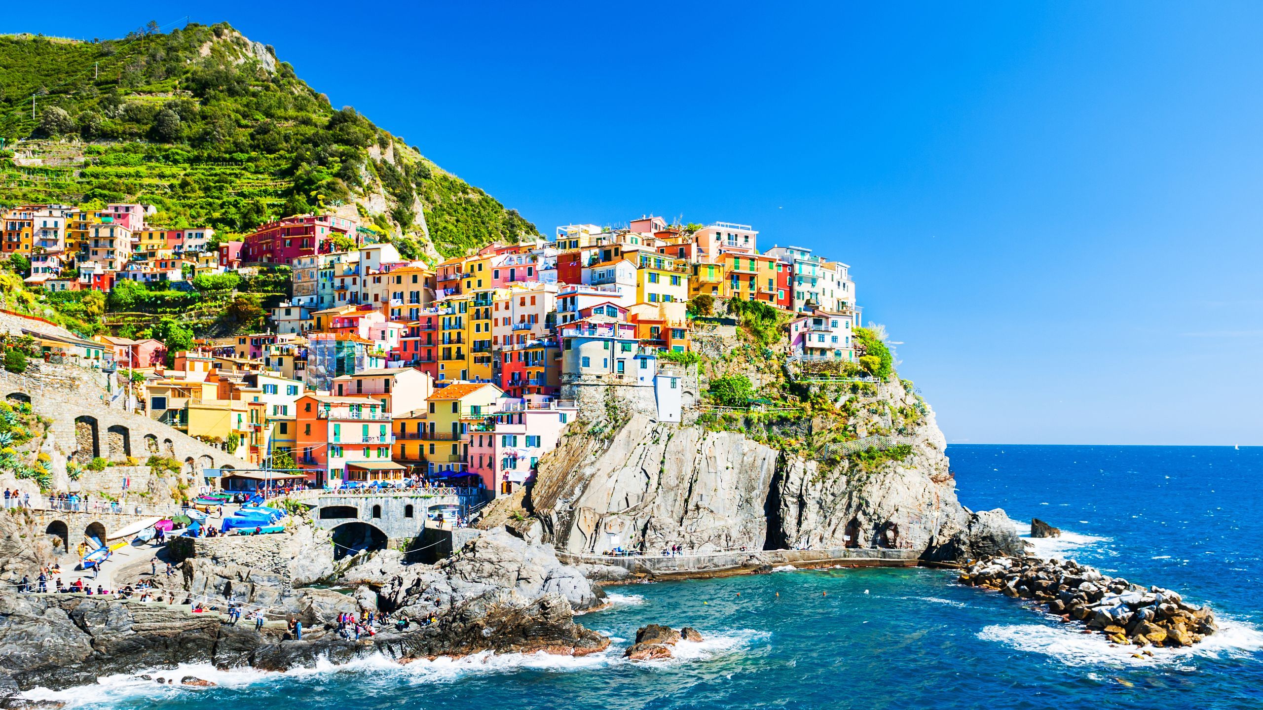 Cheap Romantic Getaways: How to Plan an Unforgettable Experience Without Breaking the Bank