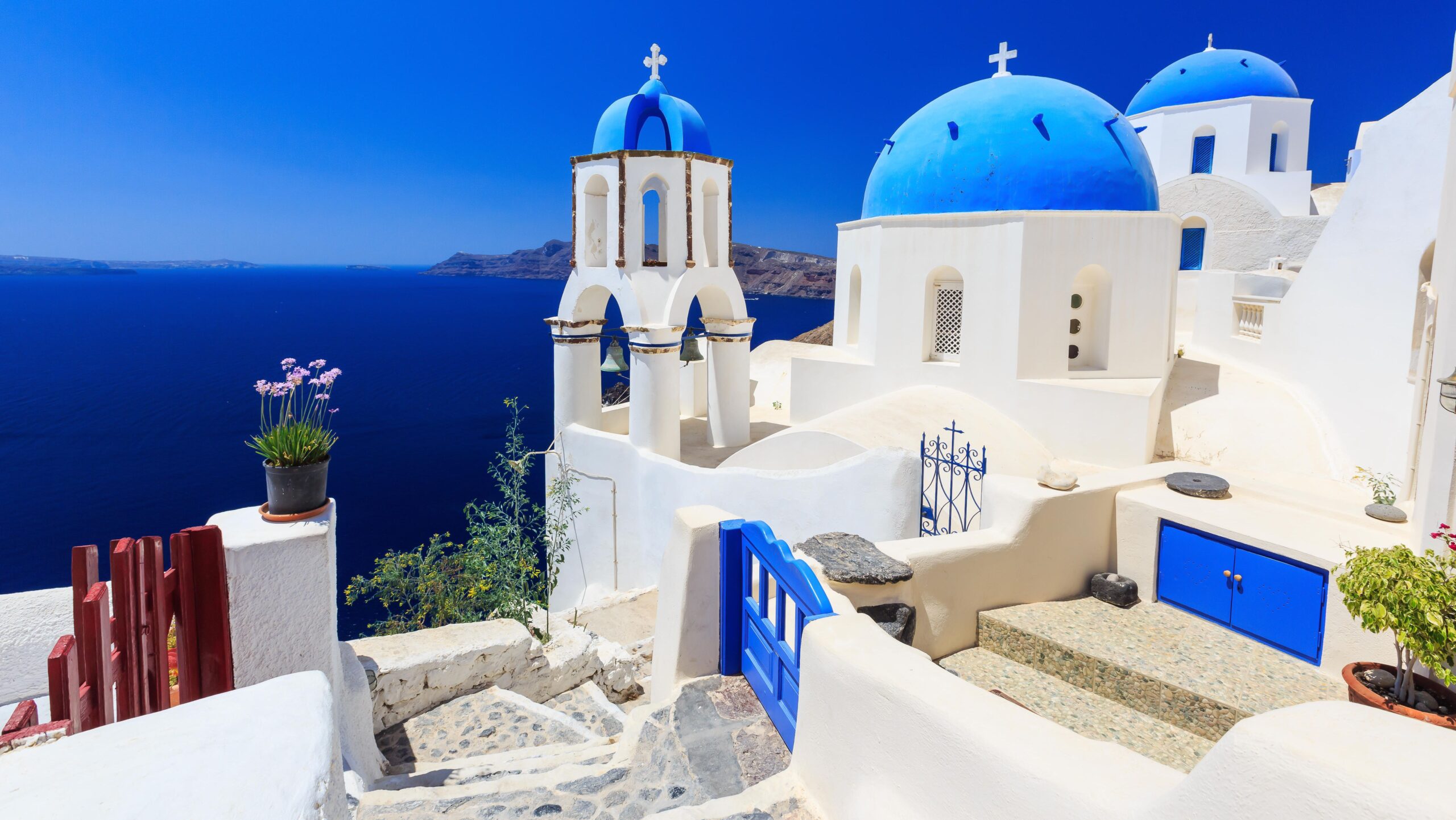 3 Days Relaxing in Santorini, Greece: The Ultimate Guide for Unwinding in Style