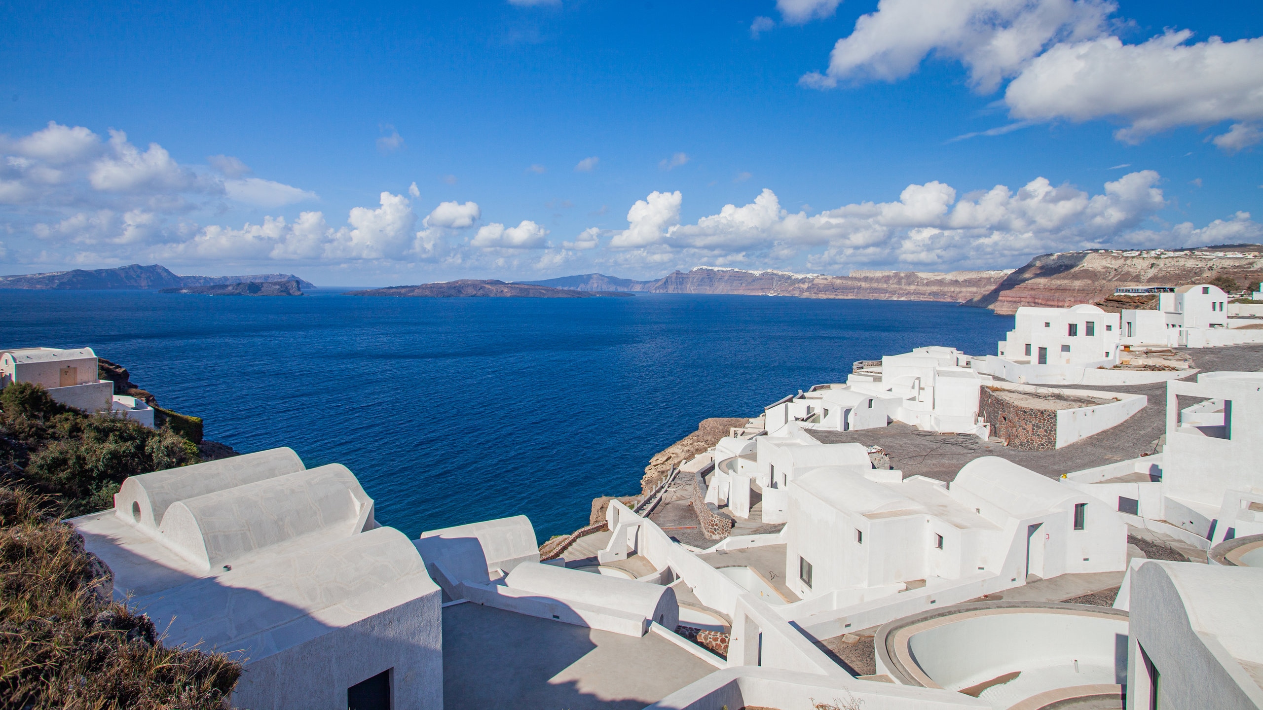 3 Days Relaxing in Santorini, Greece: The Ultimate Guide for Unwinding in Style