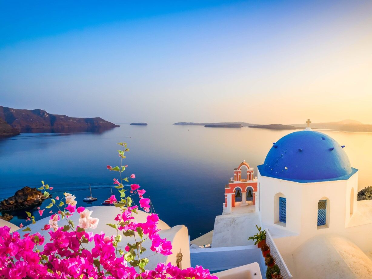 3 Days Relaxing in Santorini, Greece: The Ultimate Guide for Unwinding in Style