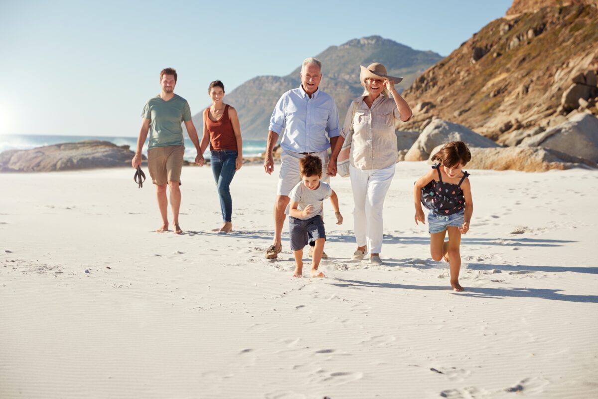 40 Ways to Save Money for Travel: Ultimate Guide to Travel Savings