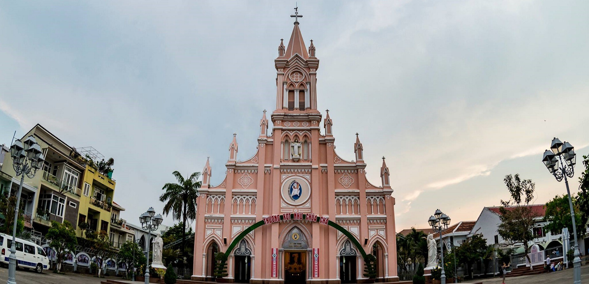 Budget-Friendly Sightseeing Da Nang: Explore the Best of Vietnam Without Breaking the Bank
