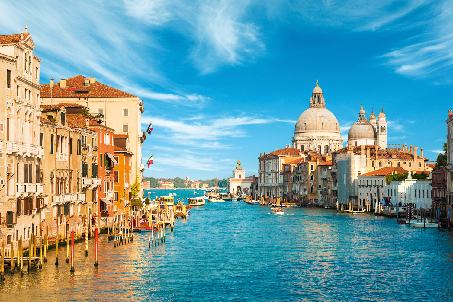 Budget Travel Europe: Ultimate Guide to Explore Europe Without Breaking the Bank