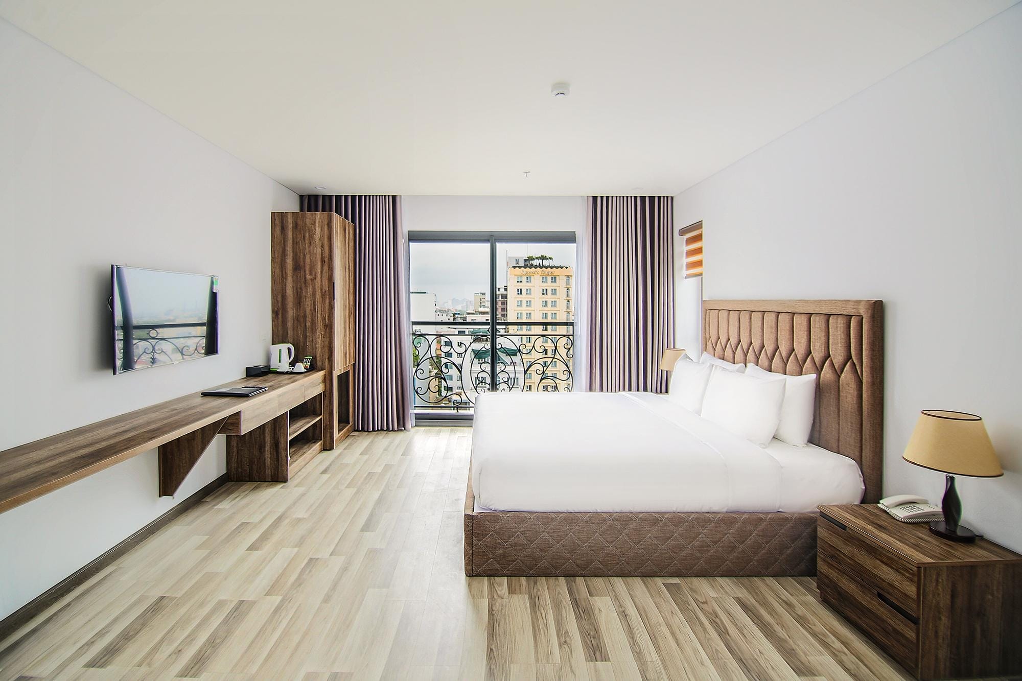 Discover the Comfort and Luxury at Sea Light Hotel in Da Nang