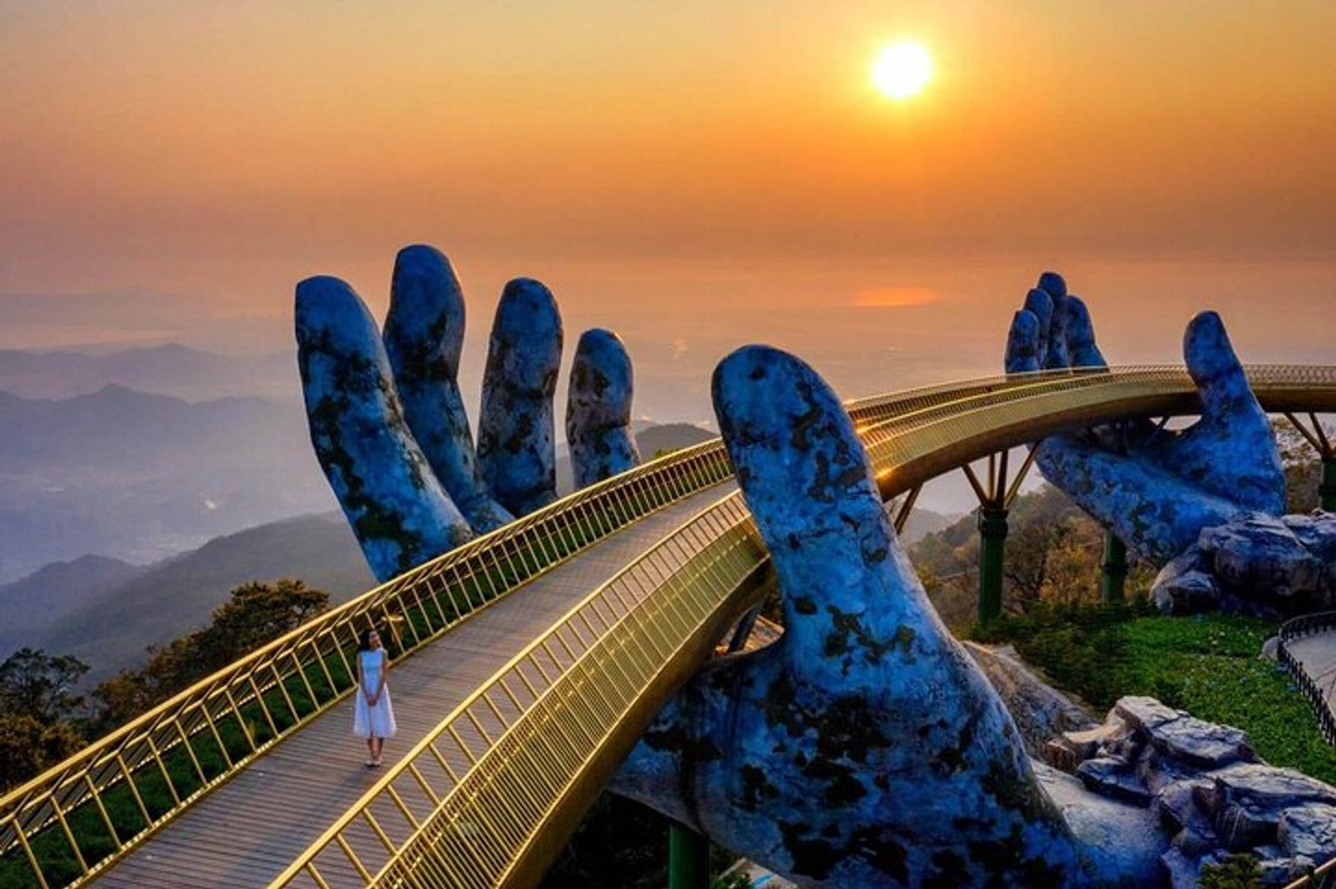 Discover the Ultimate Stay at Star Hotel: Your Perfect Gateway to Da Nang