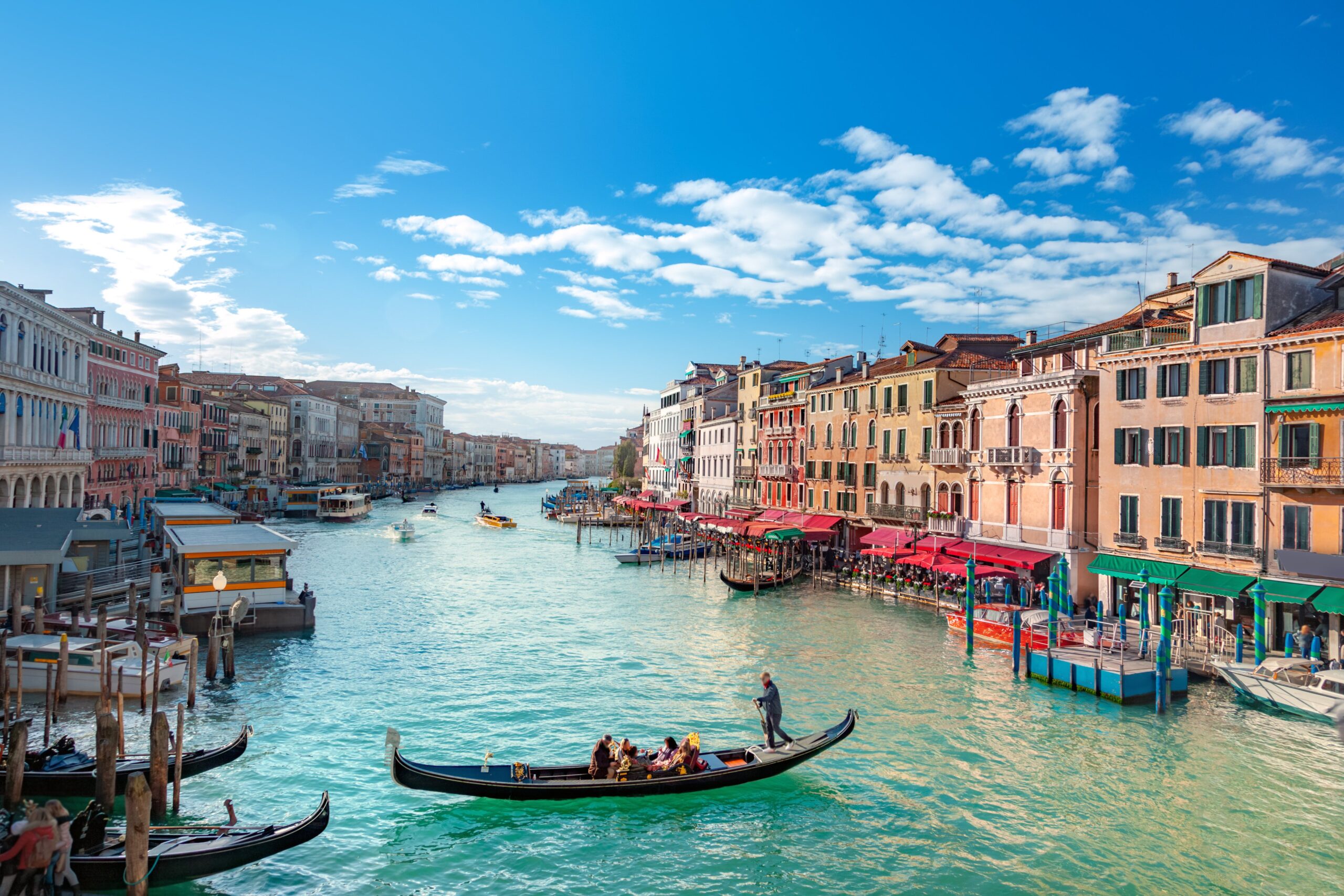 How to Save Money for Travel: Unlock Your Dream Adventures