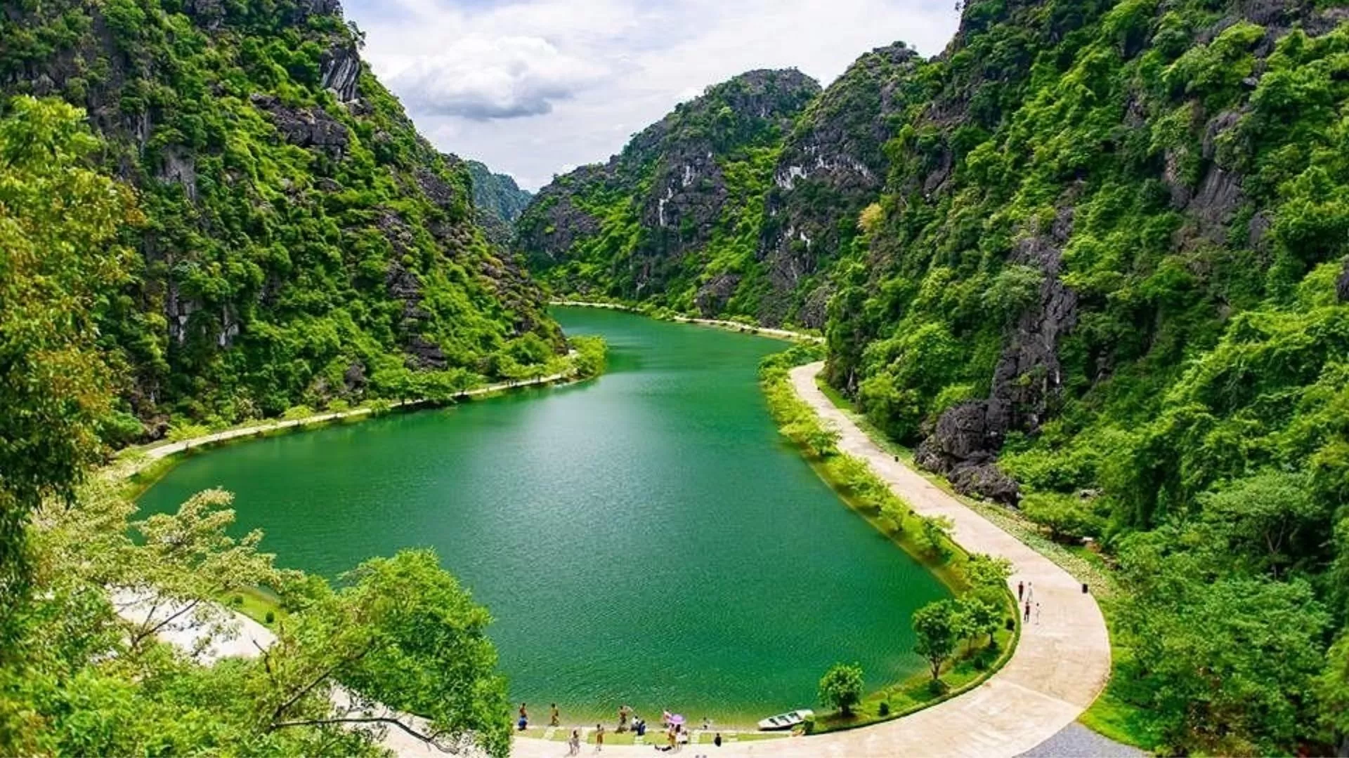 Ninh Binh Province Travel – A Hidden Gem You Must Explore