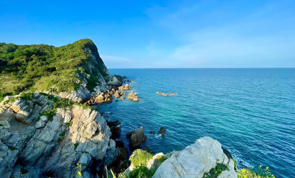 Quang Ninh Province Travel: Unlocking Vietnam’s Coastal Treasure